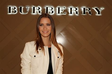 henrique oliveira burberry|burberry plc director.